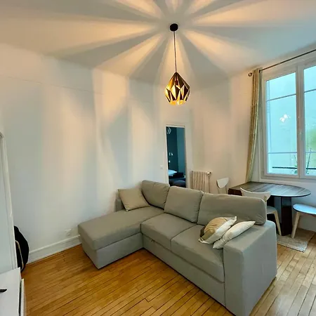 Apartment Tour Eiffel Abbe Groult 3 *